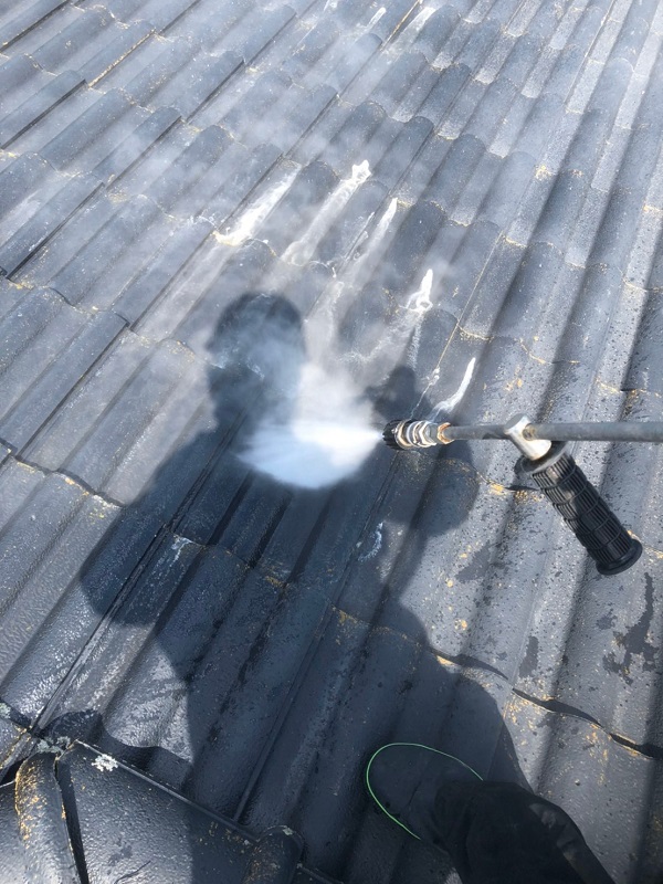 群馬県太田市　屋根外壁付帯部塗装工事　雨どい交換　下地処理　高圧洗浄 (2)