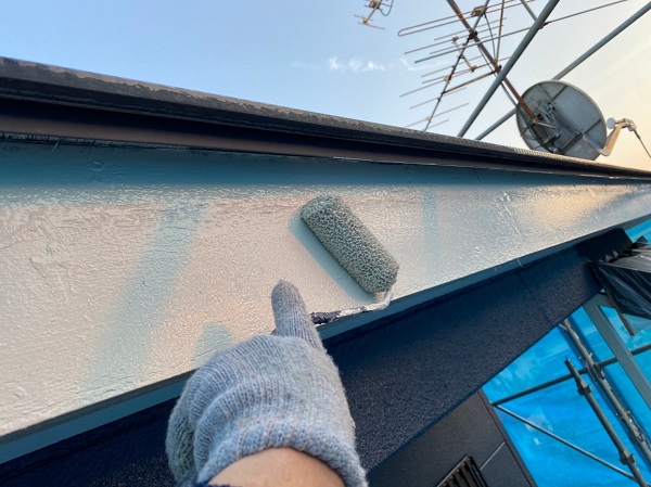 群馬県太田市　Sアパート　外壁塗装・屋根塗装　鼻隠し、破風板塗装 (3)