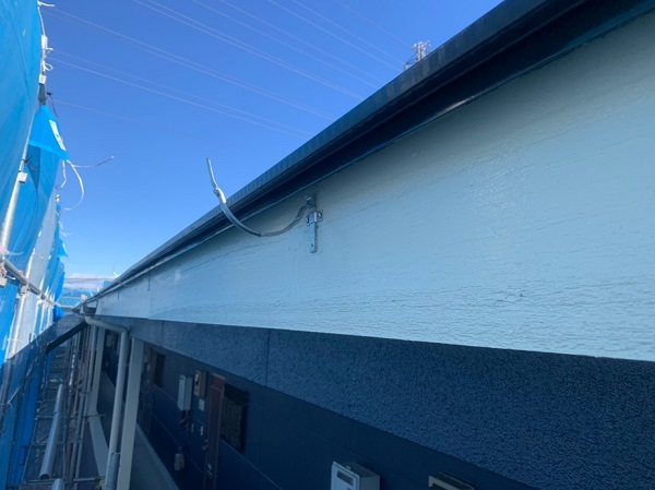 群馬県太田市　Sアパート　外壁塗装・屋根塗装　鼻隠し、破風板塗装 (1)