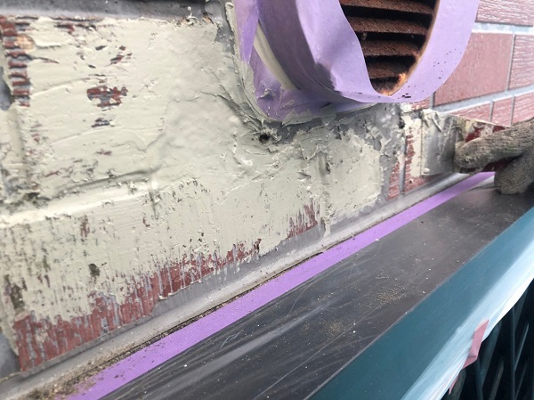 群馬県前橋市　T様邸　外壁塗装・屋根塗装・付帯部塗装　剥がれた外壁の補修　塗装工事を行う目的 (2)