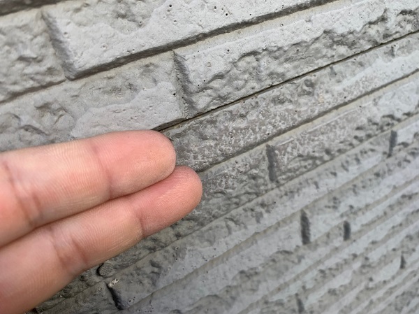 群馬県伊勢崎市　N様邸　屋根塗装　外壁塗装　施工前の状態　チョーキング現象とは (1)