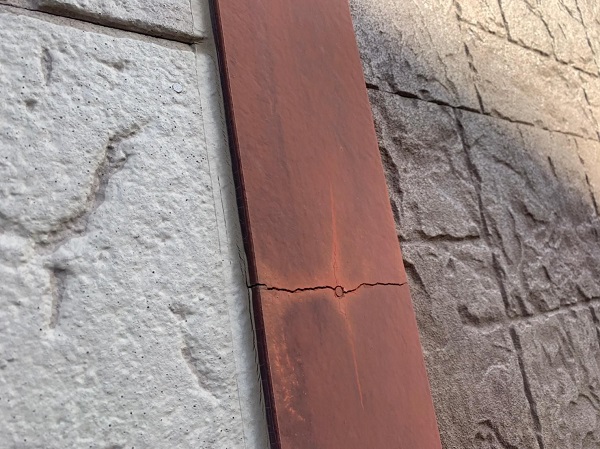 群馬県前橋市　K様邸　屋根塗装・外壁塗装・付帯部塗装　施工前の状態　セメント瓦 (4)