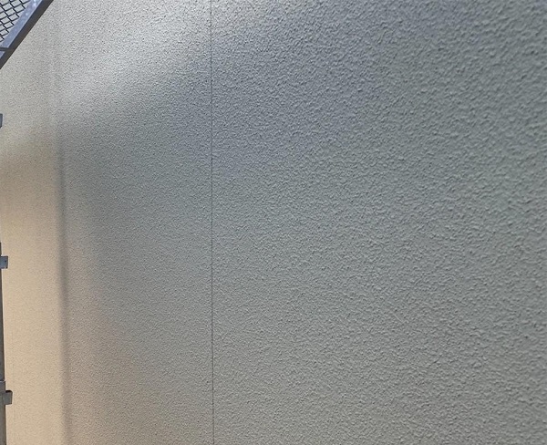 群馬県前橋市　N様邸　外壁塗装・防水工事　ガイソーウォールマットマックスF GWフィーラー微弾性 ウールローラー1 (6)