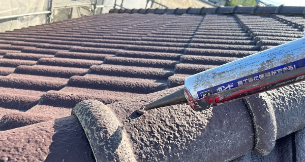 群馬県前橋市　M様邸　屋根塗装・外壁塗装　屋根釘頭補強、下塗り (3)