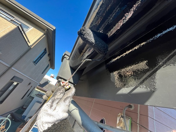 群馬県前橋市　A様邸　屋根塗装・外壁塗装　雨樋の塗装をしました！ (1)