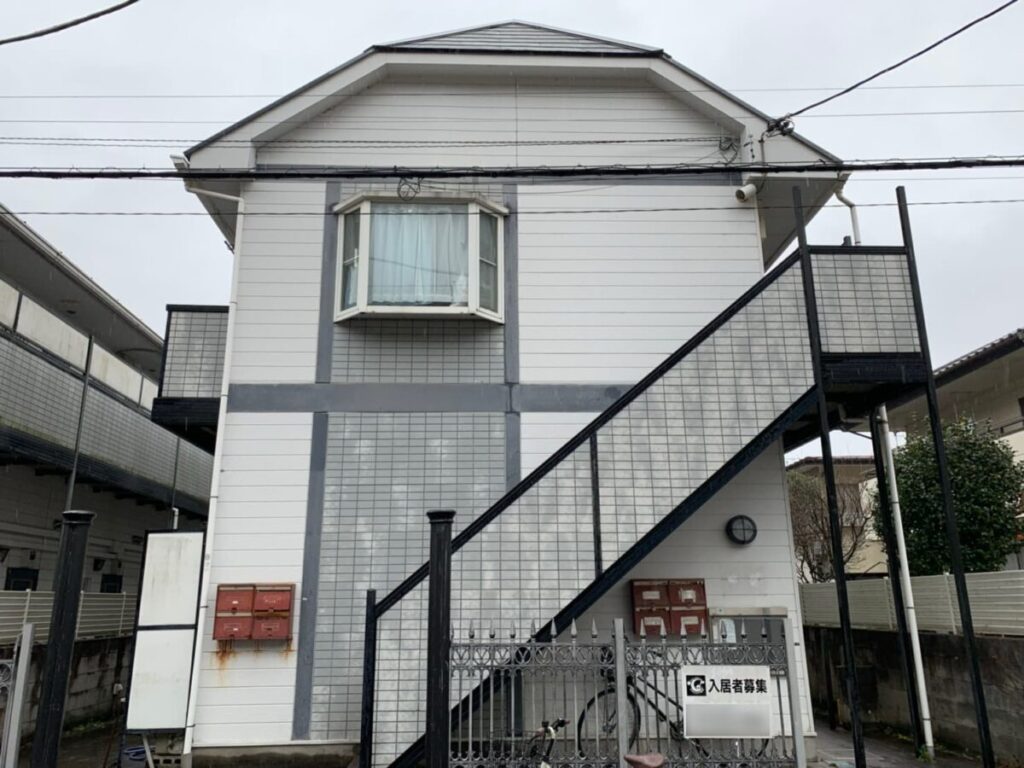 群馬県桐生市_屋根・外壁塗装_アパート_施工前