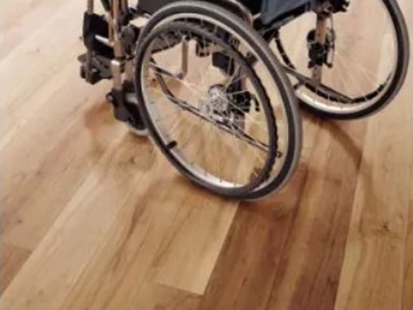 車いす対応