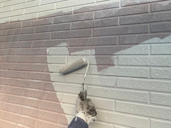 群馬県桐生市　S様邸　外壁塗装・付帯部塗装　外壁下塗り　GWカチオンシーラー (6)