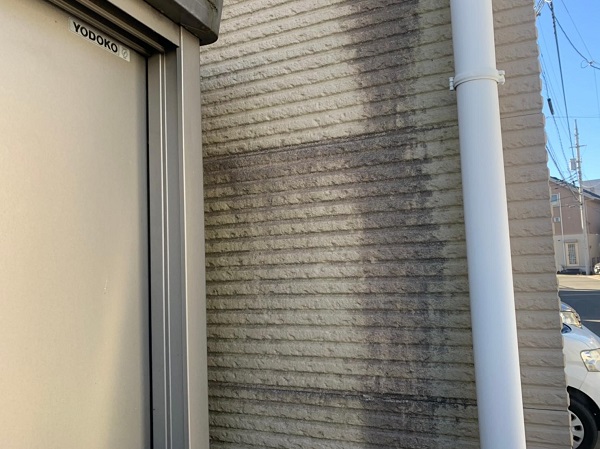 群馬県前橋市　G様邸　外壁塗装・付帯部塗装　施工前の状態　チョーキング現象 (10)