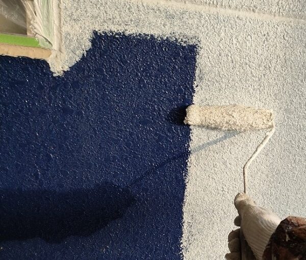 群馬県前橋市　M様邸　屋根塗装・外壁塗装　下塗りを2回行いました! (1)